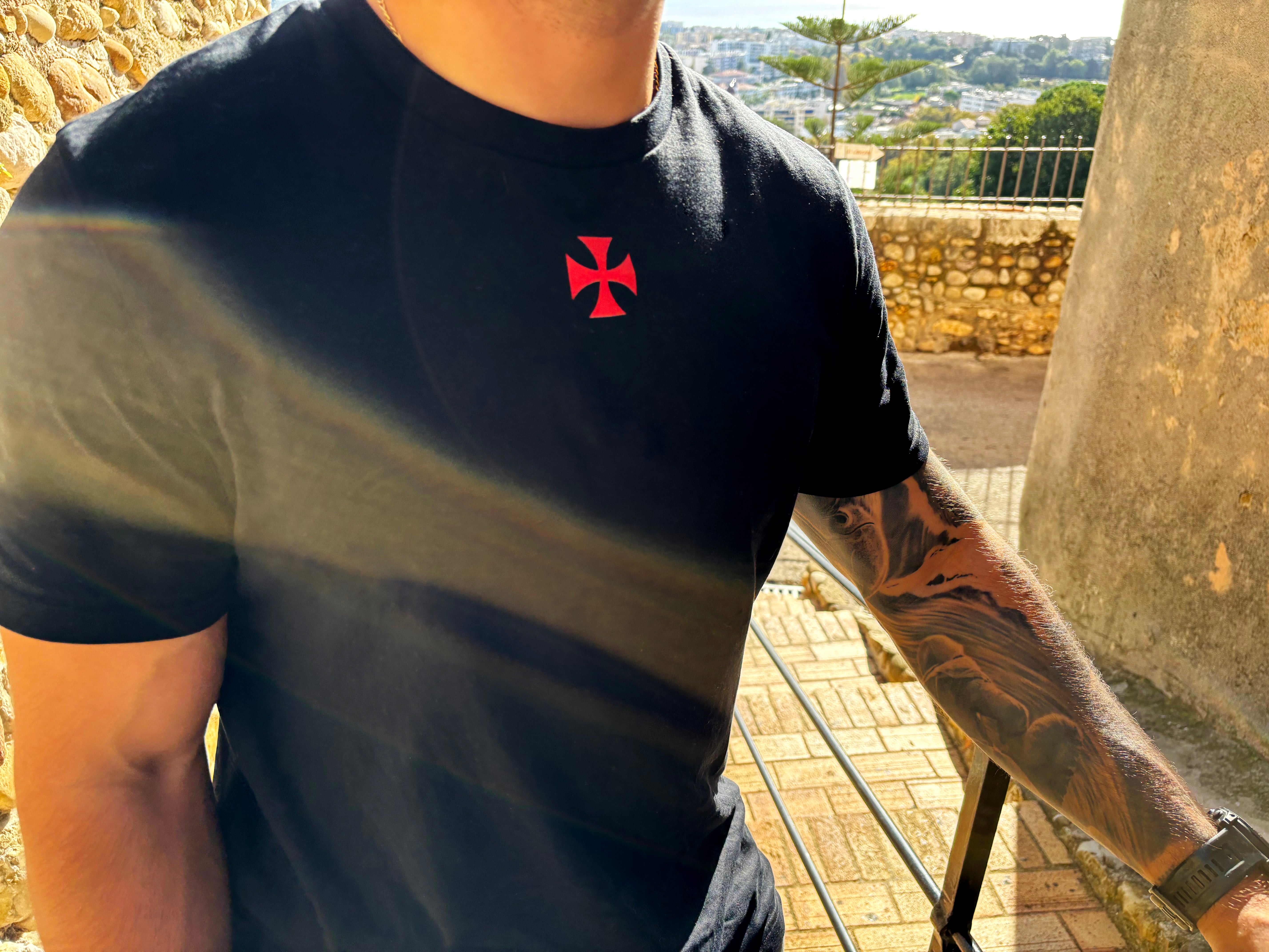 T-shirt croix de templier Pattée - unisex